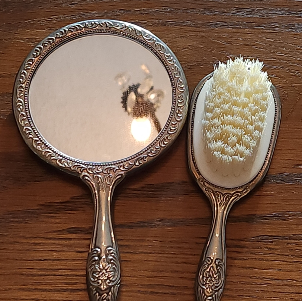 Little Girls Silver Vanity Brush And Comb Set